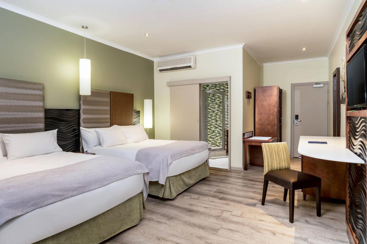 Protea Hotel By Marriott Upington Extérieur photo