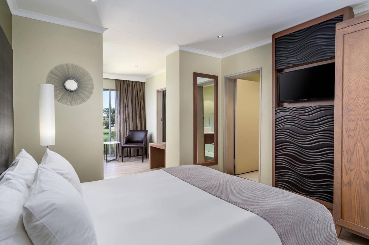 Protea Hotel By Marriott Upington Extérieur photo