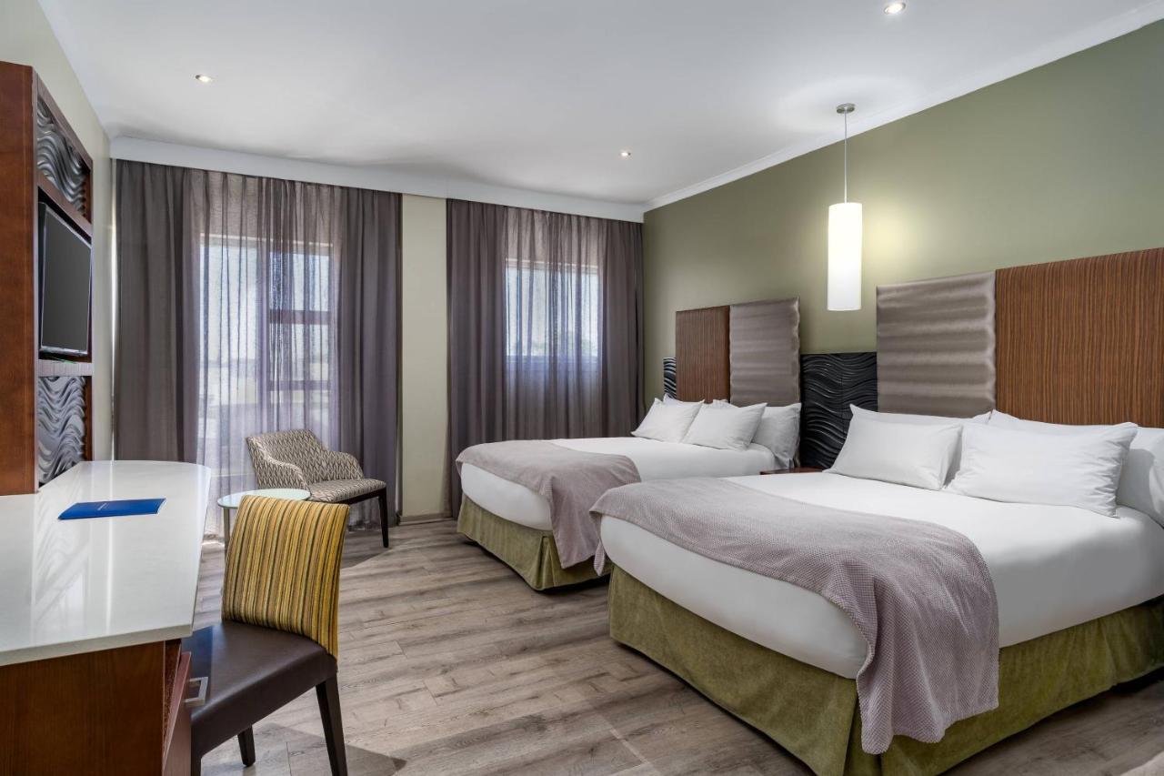 Protea Hotel By Marriott Upington Extérieur photo